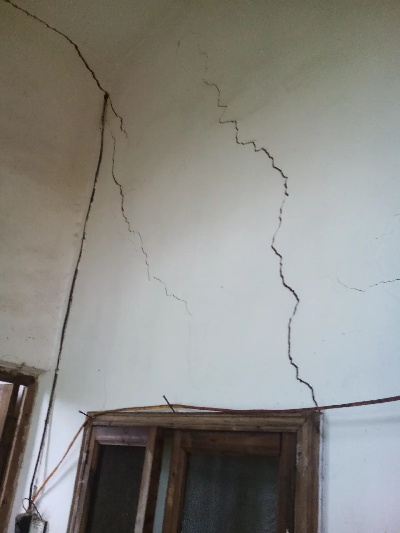  铁路影响房屋开裂了怎么办？