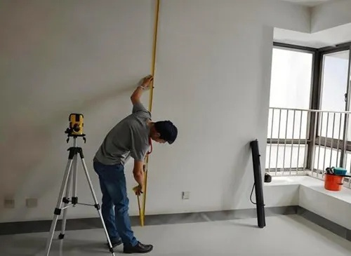  如何测量房屋实际面积？详解从工具准备到计算分摊的全流程