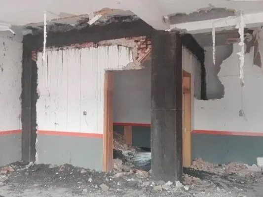 危墙必须拆除吗?五种加固方案让老旧墙体重获新生