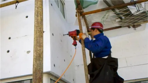  幕墙锚栓拉拔试验检测数量如何确定？