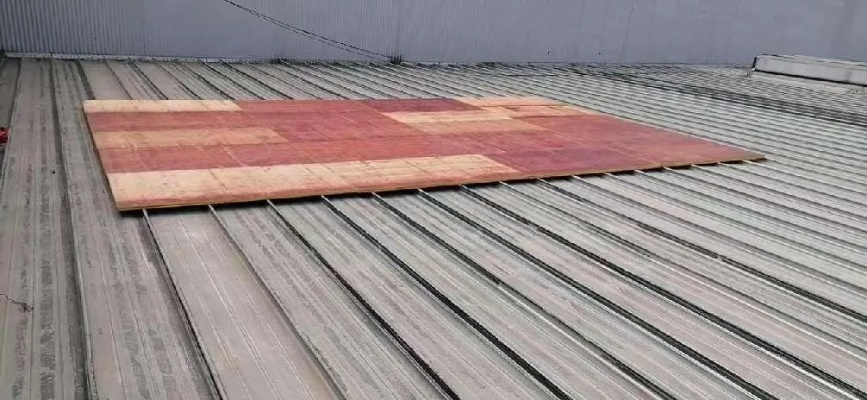  钢结构二层铺什么板？选材要点与检测标准全解析