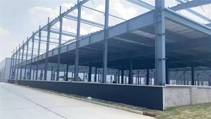 30米跨度钢结构厂房是否安全？可靠性分析与维护指南