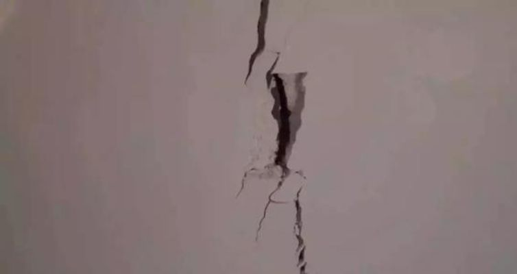  房屋开裂怎么修复？从成因识别到科学修补的完整方案