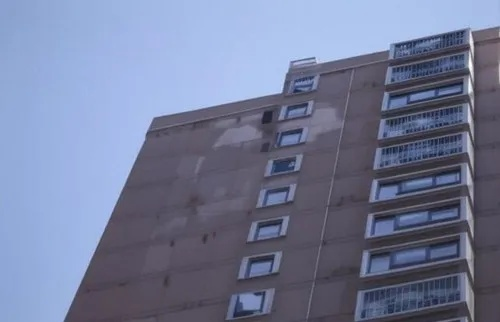 房屋外墙渗水造成室内损失谁负责？——FAQ全面解析