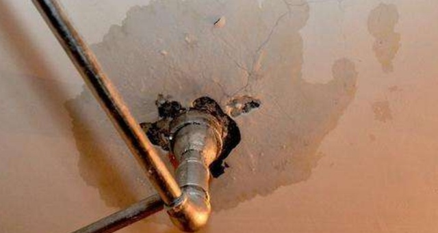 楼上房屋漏水找哪个部门投诉？楼上漏水投诉流程全解析