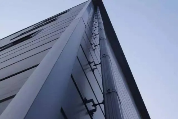 钢结构建筑如何实现有效防雷？常用防雷技术全面解析