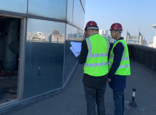  幕墙四性检测是现场检测吗？