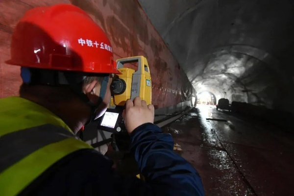  工程物探如何保障建筑安全？隧道桥梁检测难题何解？