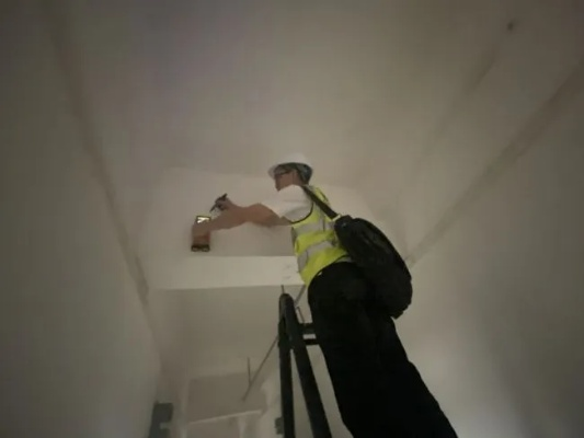 房屋晃动怎么检测?房屋振动检测方法与安全评估指南