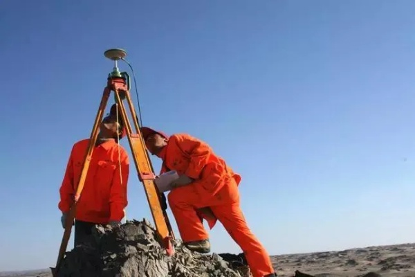 工程测量技术是干什么的？——构筑精准世界的空间坐标师