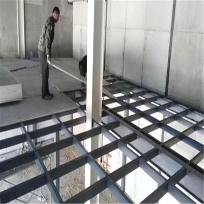 钢结构轻型楼层板是什么？它是一种高效的水平承重构件