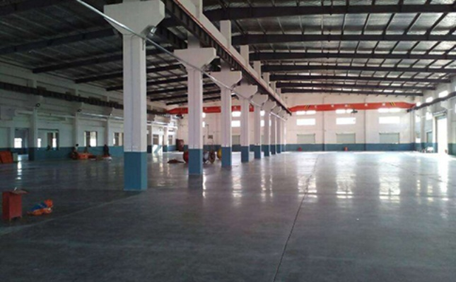  厂房地面怎么做最便宜耐用？关键在于选对材料与施工方案