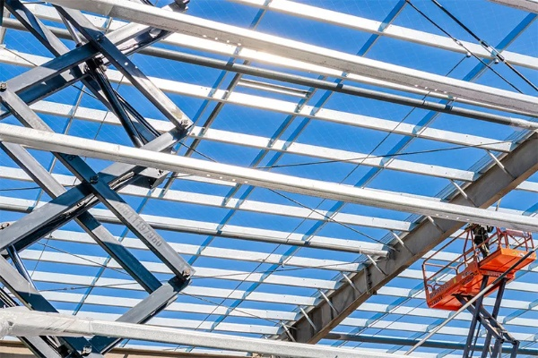 钢结构檩条是什么？——解析建筑屋顶的承载骨架