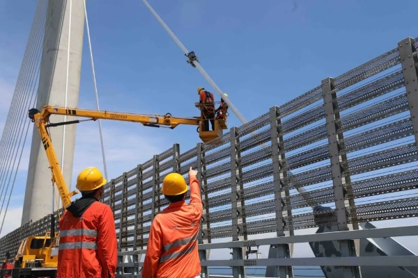 钢结构为何需要定期“体检”？——探秘建筑安全背后的生命线守护