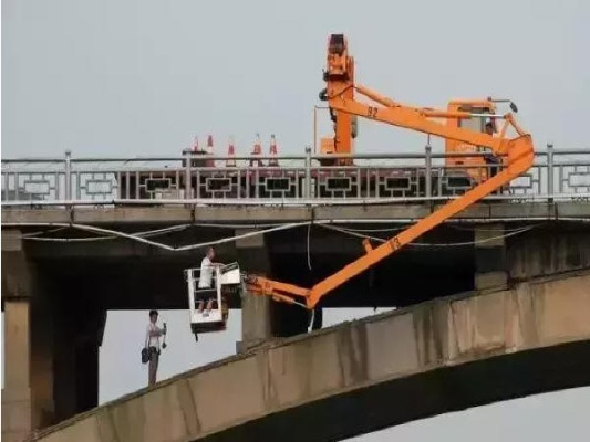 桥梁检测主要检测什么?桥梁结构与材料全方位检测指南