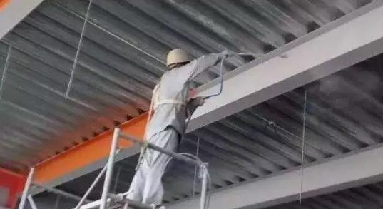  厚型钢结构防火涂料是薄型还是厚型？为什么说它更稳定？