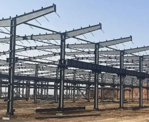 钢结构厂房使用寿命多少年?全面解析影响因素与延寿策略